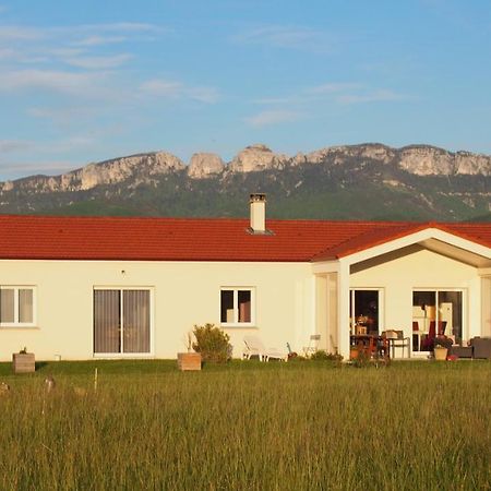Les Gites Des Noyerettes Besayes Exterior photo