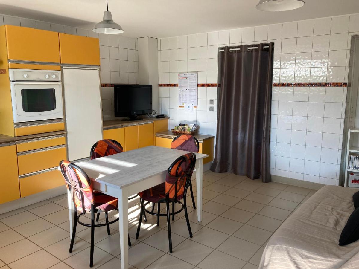 Les Gites Des Noyerettes Besayes Exterior photo